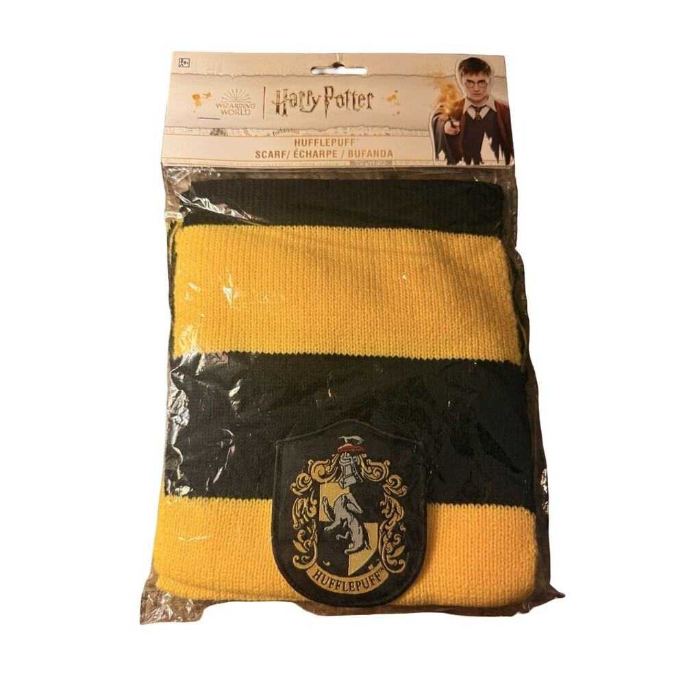 Harry Potter Hufflepuff Scarf Black Yellow Hogwarts Crest Wizarding World New